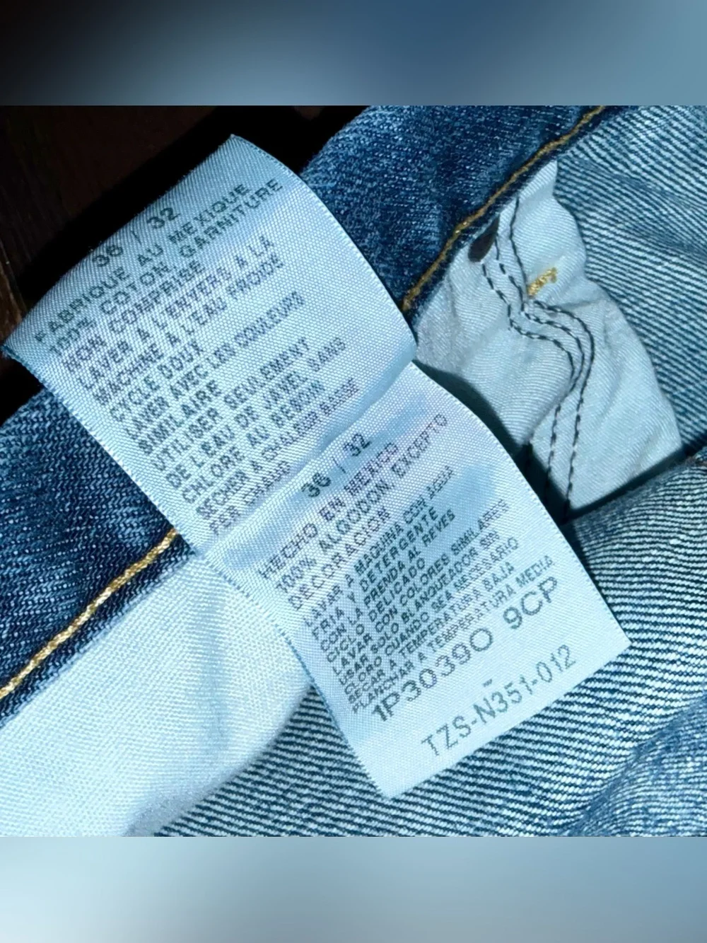 Nautica Straight Fit Jeans 36x32 Blue Distressed Stretch Denim Men’s Casual